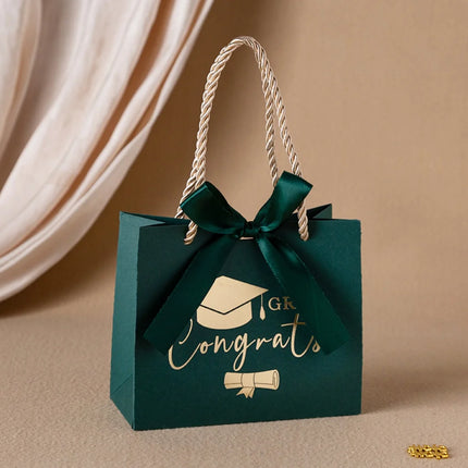Graduation Gift Bag Gold Foil Congrats Grad Cap Paper Box with Rope Handle Ribbon Bow for Candy Party Favor Wholesale